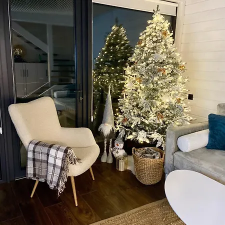 Tatil Evi Under Sky - з теплим басейном ,чаном-джакузі, панорамною ванною та Playstation 5